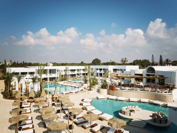 Aya Resort