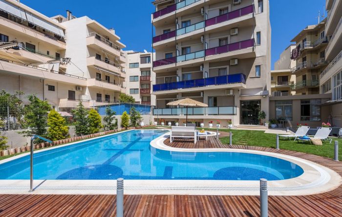 Leonidas Apartments
