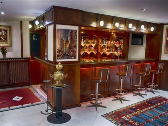 Hali Hotel