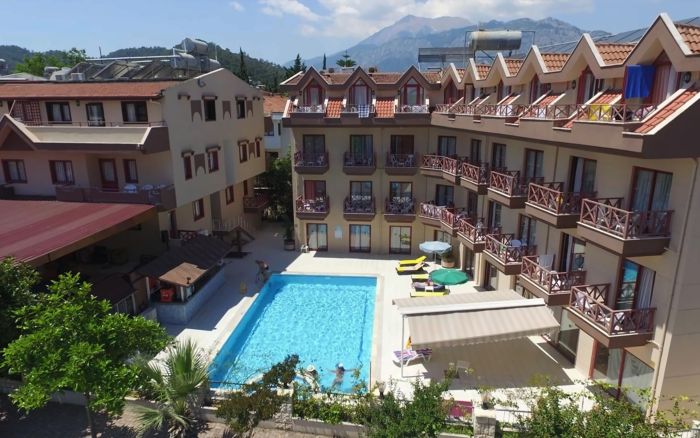 Himeros Beach Hotel