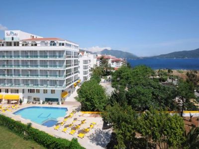 Sun Bay Park Hotel