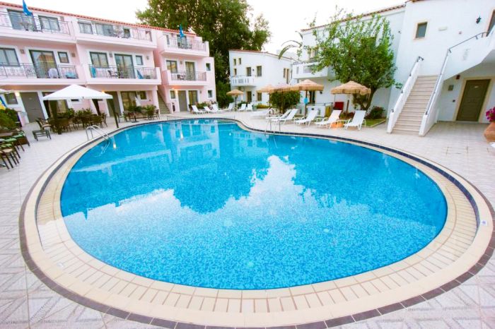 Flamingos Hotel