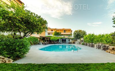 Roxani Hotel