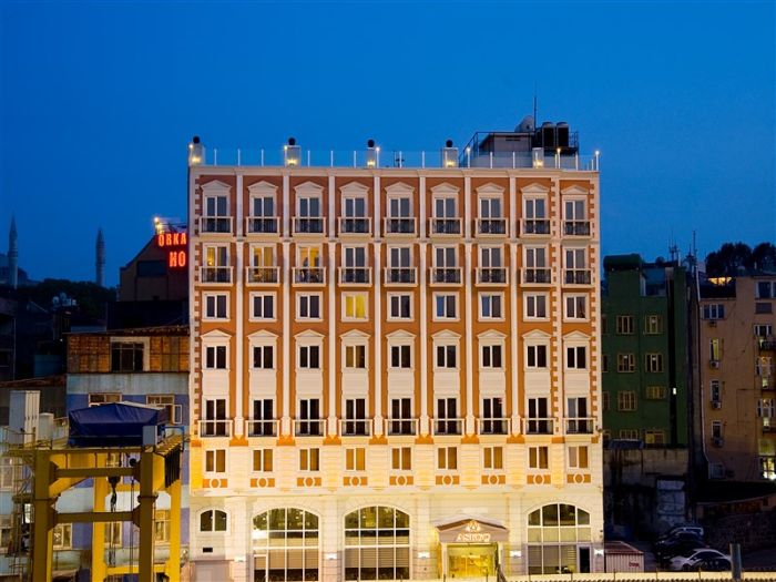 Le Petit Palace Hotel