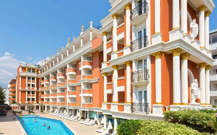 Antique Roman Palace (Adults only 16+)