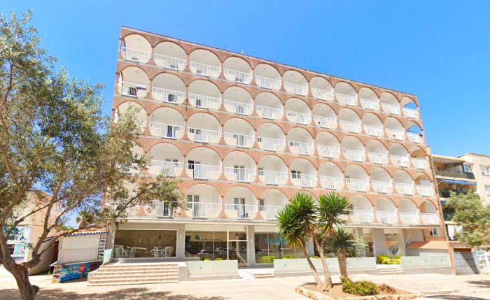 Cassandra Hotel